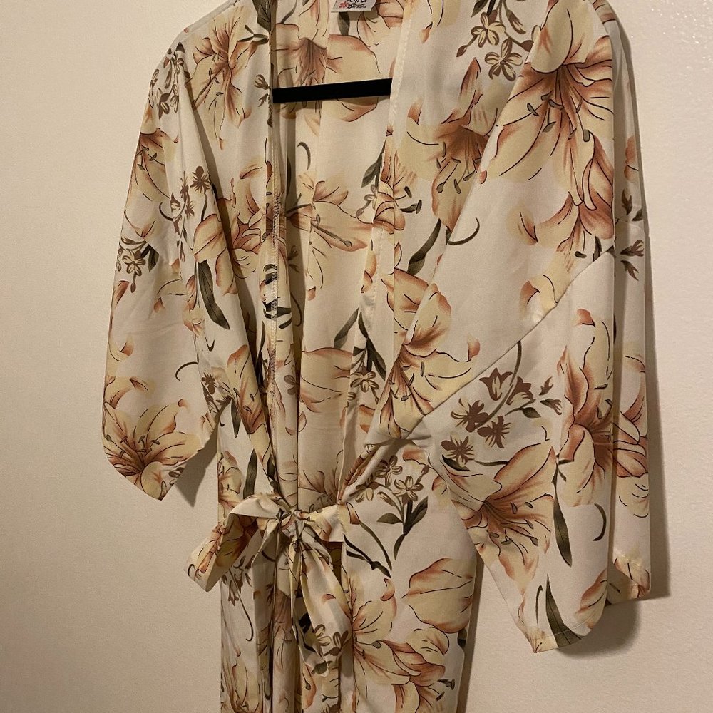Silky Flowy Robe/Cover up